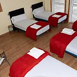 Cruce De Caminos Hostel Arzua
